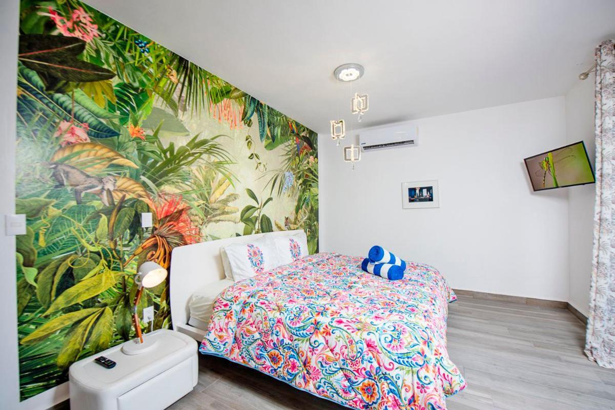 Charming & Comfortable House, 15 Min To Downtown Сasa de vacaciones
