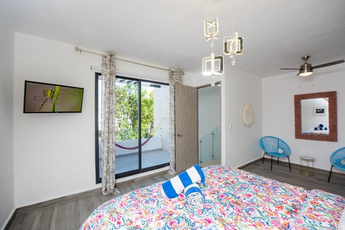 Charming & Comfortable House, 15 Min To Downtown Сasa de vacaciones *